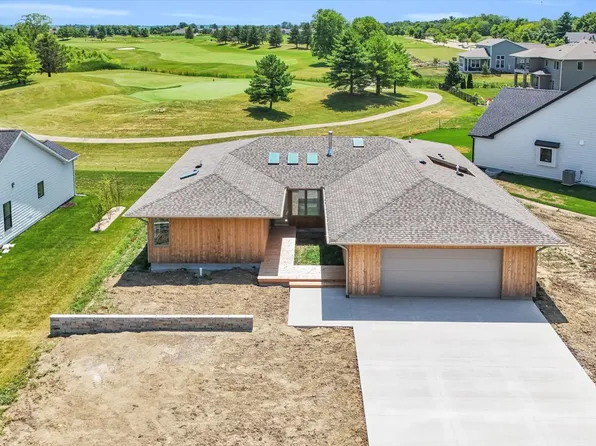 1746 S Stone Creek Blvd, Urbana, IL 61802