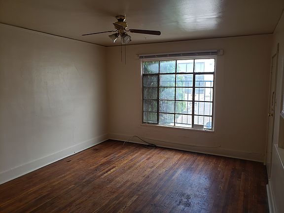 4th image of 117 & 119 Terrace St SE #119