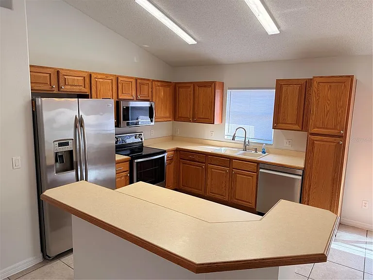 2604 Luiseno Way — Photo 3