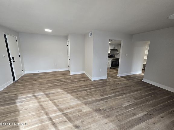 4th image of 500 Umstead Drive Unit 306