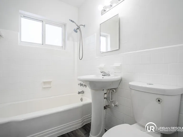 7911 Abbott Ave #7 — Photo 13