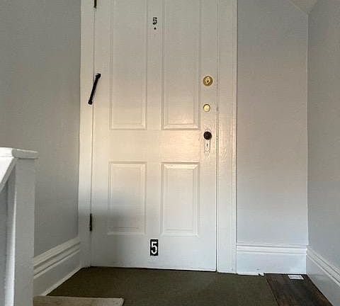 4th image of 328 Summer St
