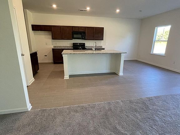 2nd image of 1508 Valley Brook Dr SW