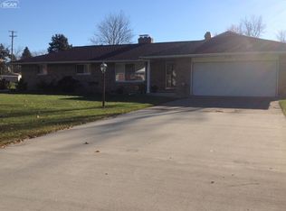 3211 Martharose Ct, Flint, MI 48504