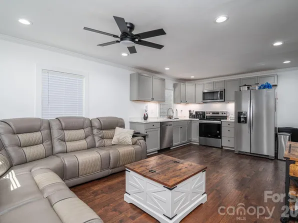 304 Margie St, Belmont, NC 28012