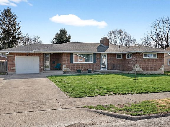 2nd image of 805 N Monroe Dr