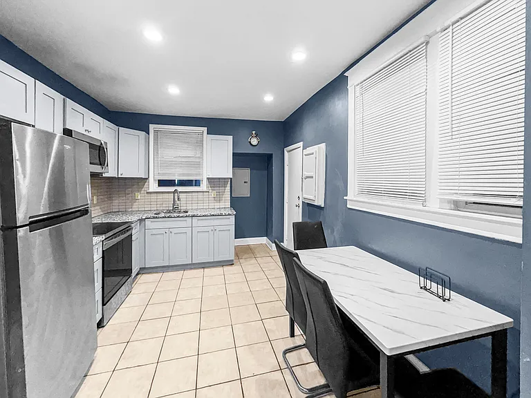4644 G St #1 — Photo 8