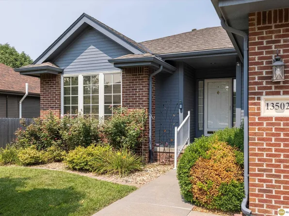 13502 Camden Ave, Omaha, NE 68164