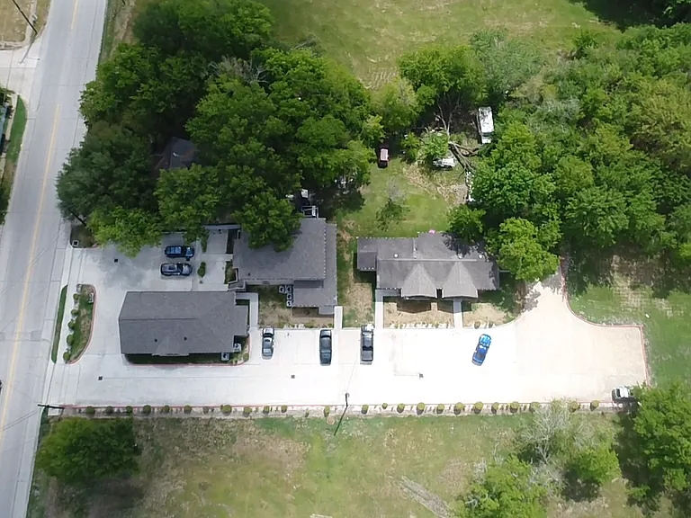 706 Harris Ave — Photo 12