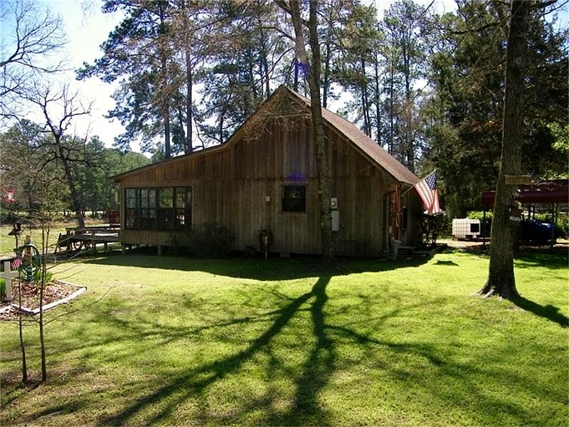 1st image of 15544 Forest Dr