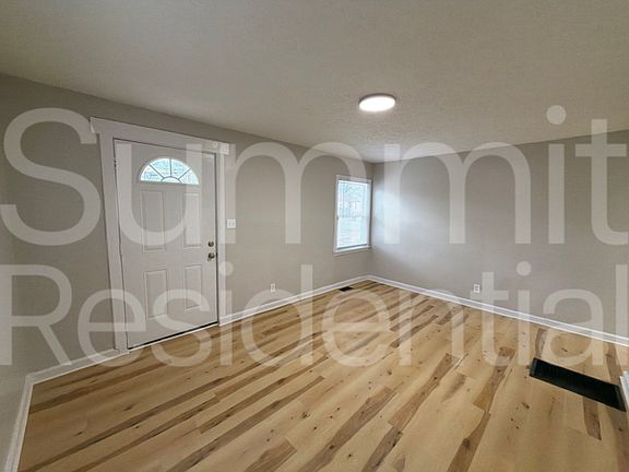 2nd image of 3005 Linwood Ave
