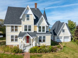 35 Main St, Lubec, ME 04652