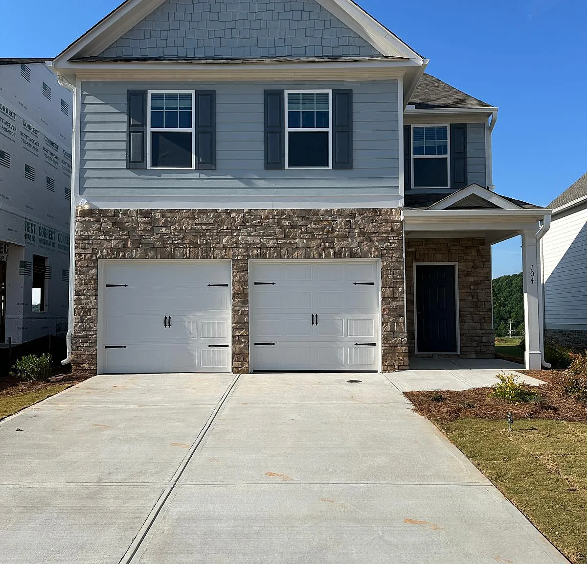 4 bed, 2.5 bath, 2087 sqft, $2,195 — Photo 1