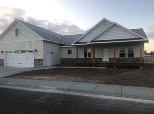 422 Juniper Ln, Saint Anthony, ID 83445