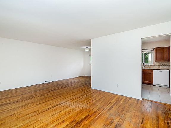 2nd image of 8562 Shuman Ln