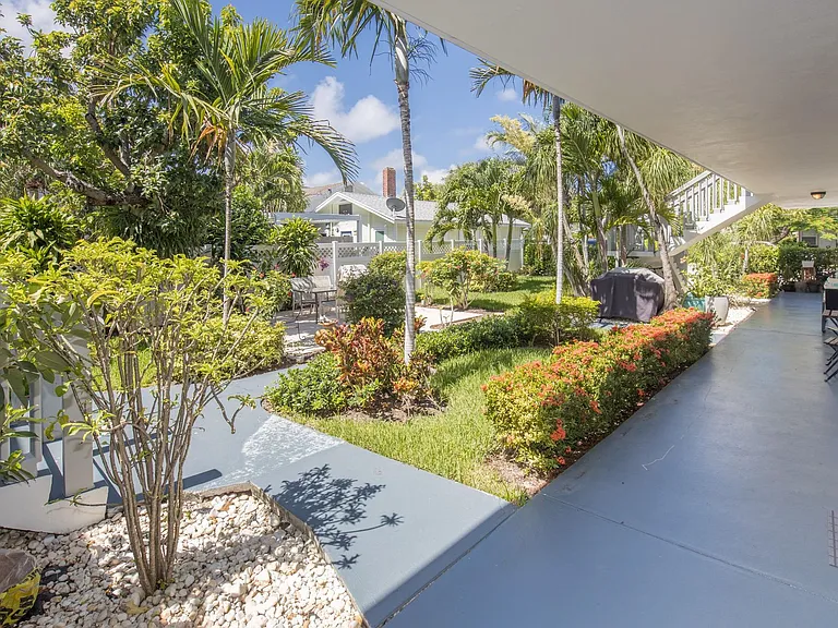212 N K St Lake Worth, FL 33460 — Photo 7