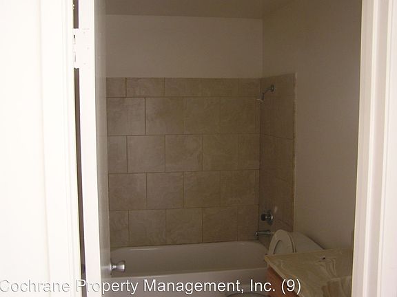 4th image of 145 S Hemlock St