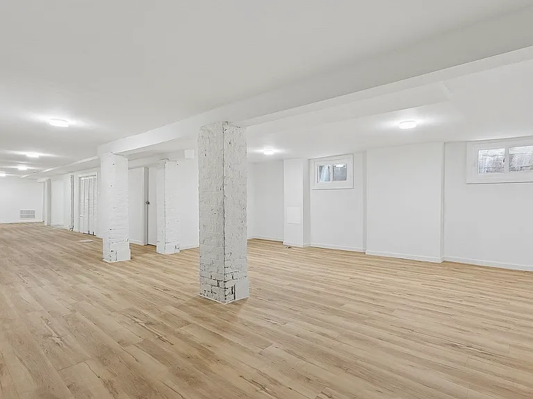 55 Hawkins St #1 — Photo 6