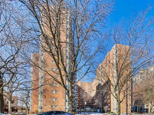 4980 N Marine Dr APT 831, Chicago, IL 60640