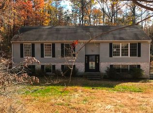 902 Coster Rd, Lusby, MD 20657