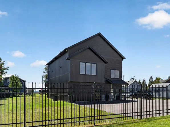 3184 Lakeshore Rd, Haldimand County, ON N1A 2W8
