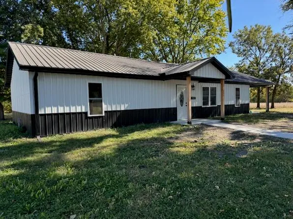 514 N Emmerson St, Slater, MO 65349