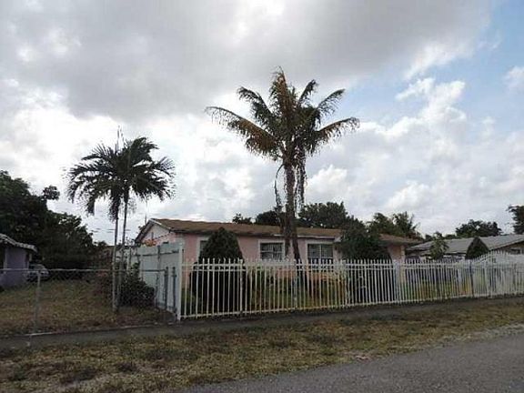 3rd image of 20040 NW 14th Ct