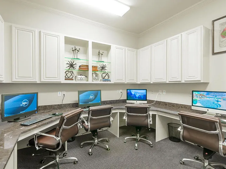 Retreat at Wylie 55+ Active Adult Apartment Homes — Photo 20