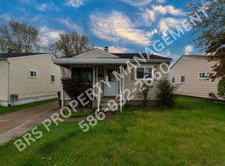 1712 E Goulson Ave, Hazel Park, MI
