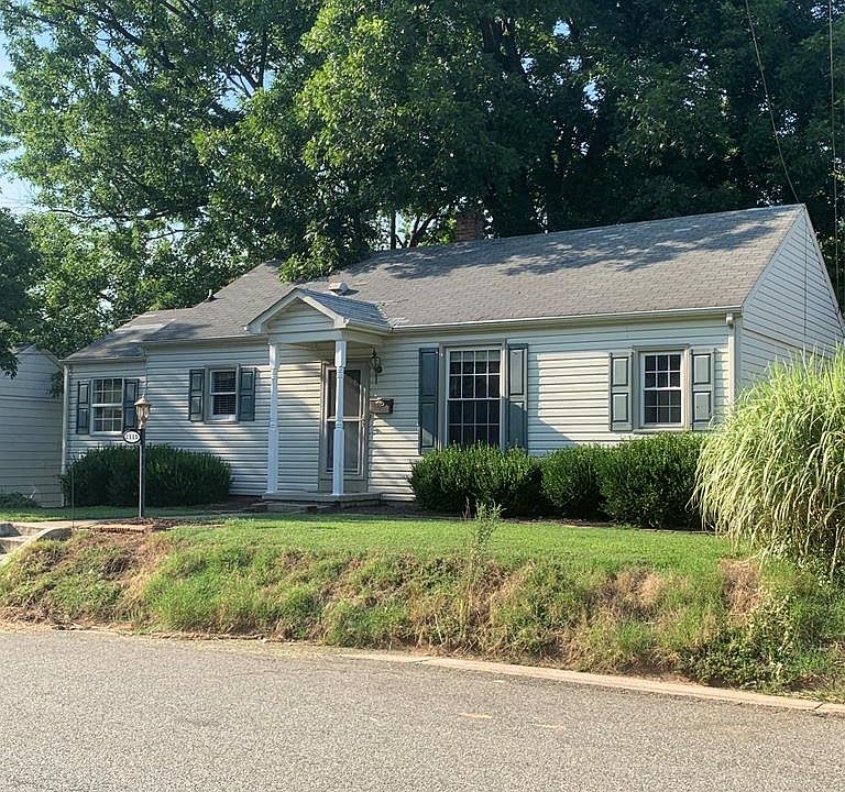 1st image of 608 Linden Pl