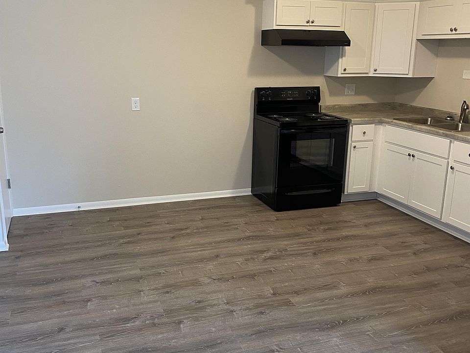 1st image of 4222 S 51st St #12