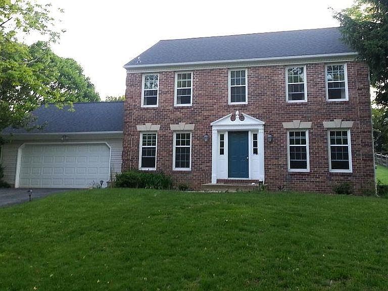 2nd image of 2000 E Mitchell Pl