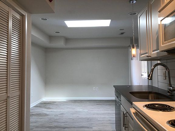 2nd image of 1322 N 17th St #3R