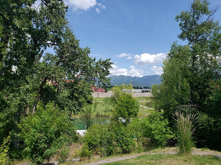 Direct view of Big Mountain. From condo to chair in 15 mins.