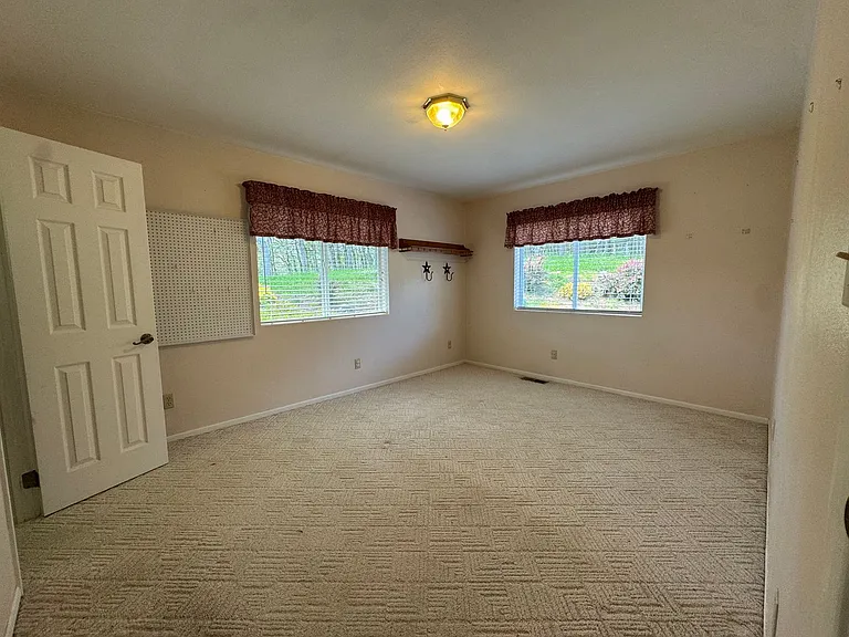 7654 N Bank Rd — Photo 14