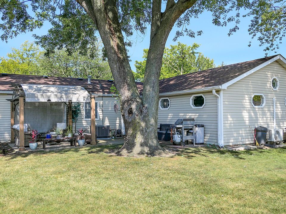 1011 N Noble St, Greenfield, IN 46140 | Zillow