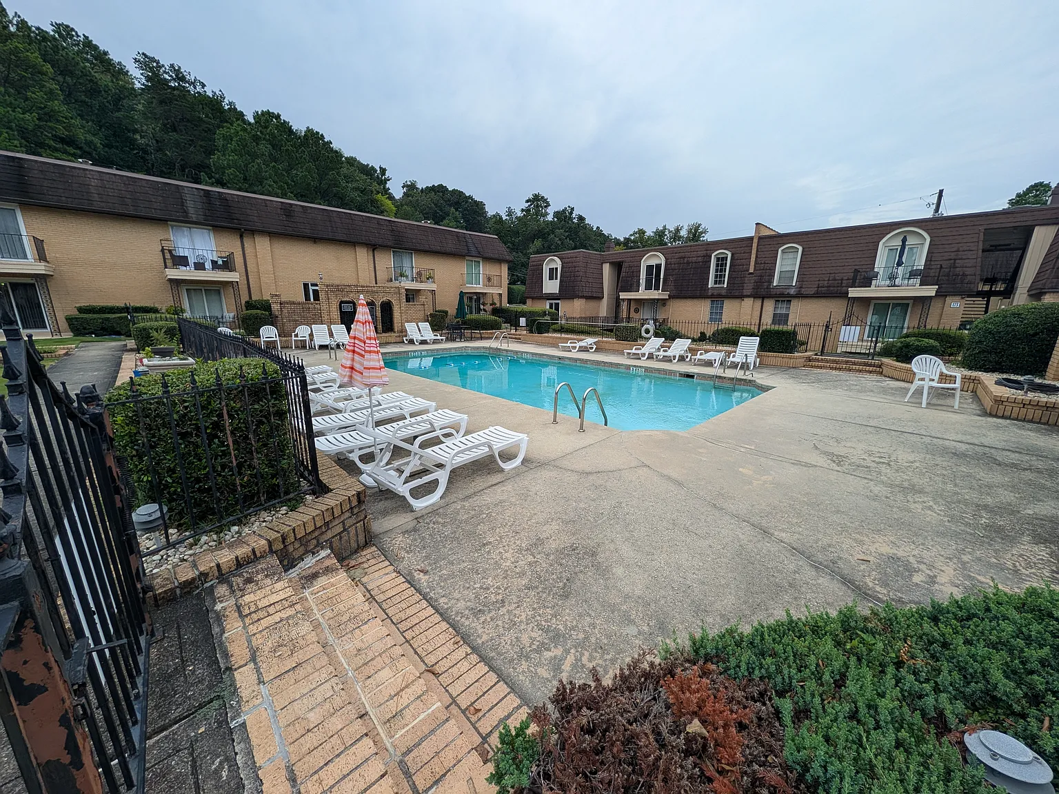 2 bed, 2.5 bath, 1520 sqft, $1,700 — Photo 1