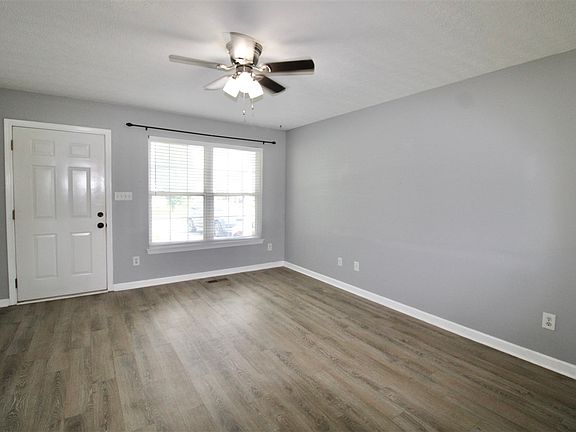 5th image of 577 Meridian Dr