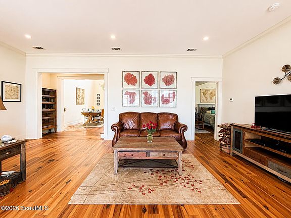 4th image of 256 Bottlebrush Walk
