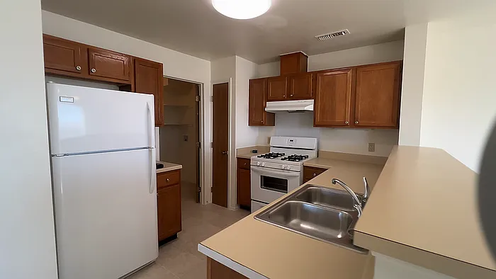 288 Wilder Ct — Photo 3