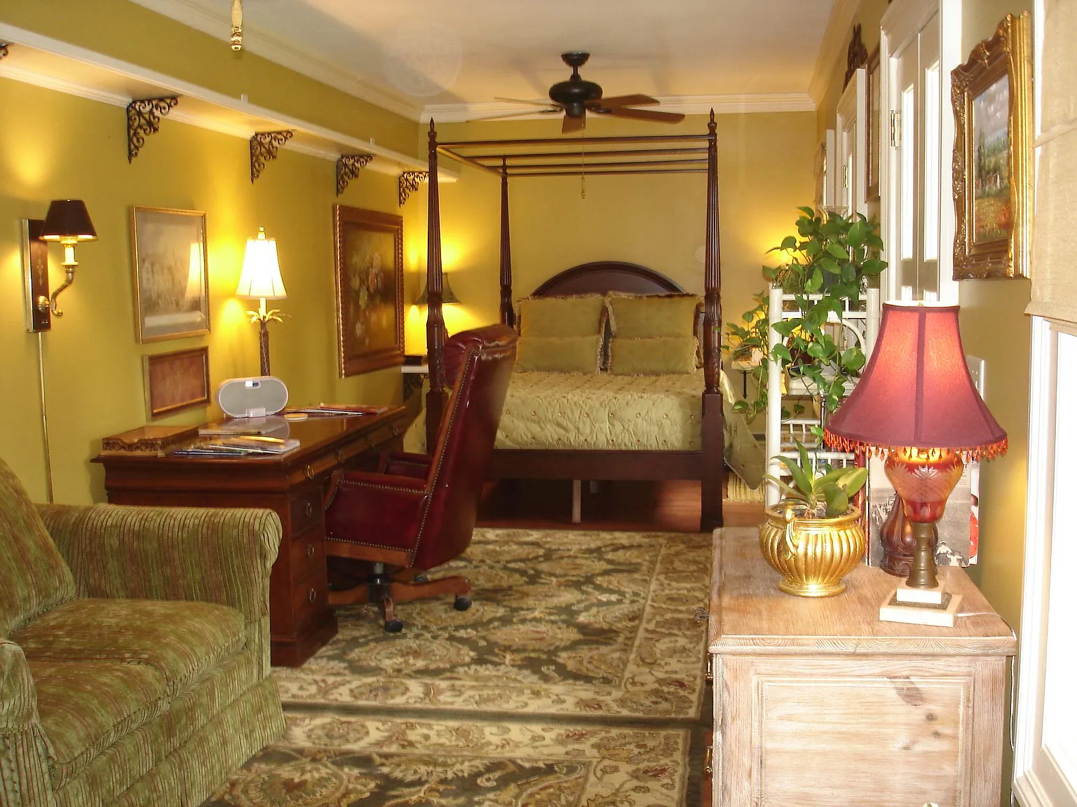 Studio, 550 sqft, $2,500 — Photo 4