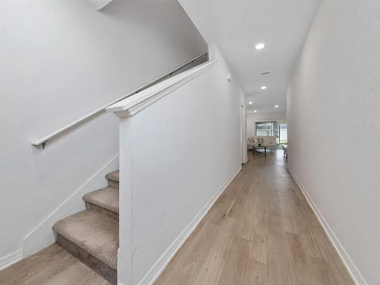 18 Polermo Ave — Photo 9