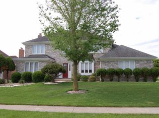 21W723 McCarron Rd, Glen Ellyn, IL 60137