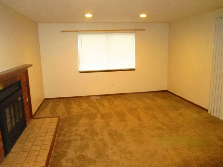 10621 140th Street Ct E — Photo 10