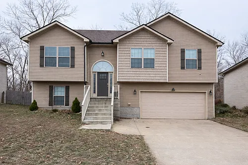 1648 Parkside Dr Photo 1
