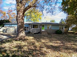 324 Cherry Ln, Washington, IL 61571
