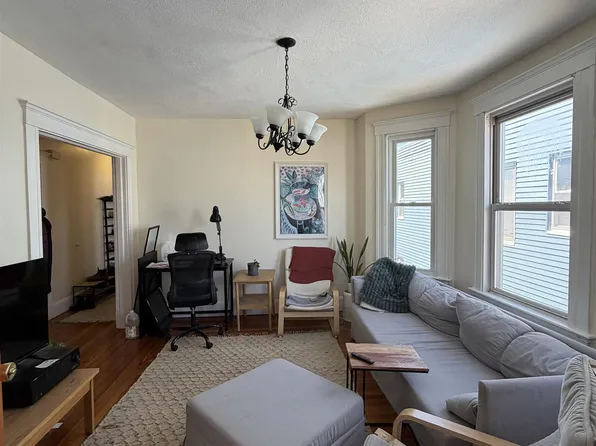 33 Magnus Ave #2, Somerville, MA 02143