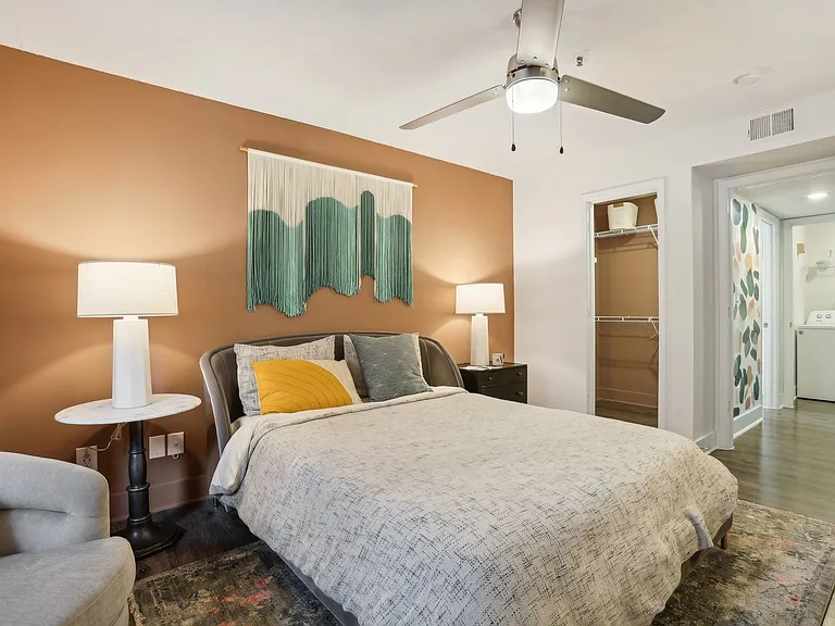 Virginia Highland Apartment Homes — Photo 11