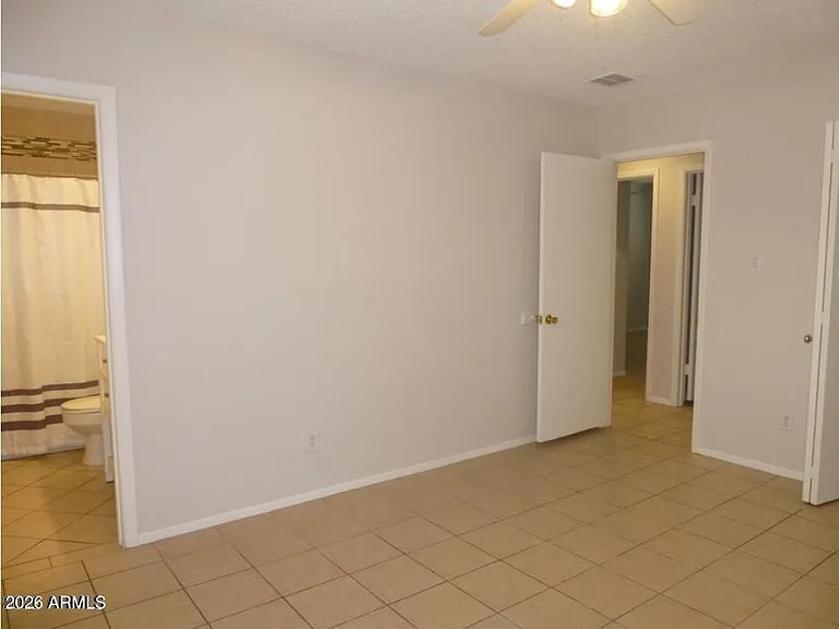 946 E Loma Vista Dr — Photo 10