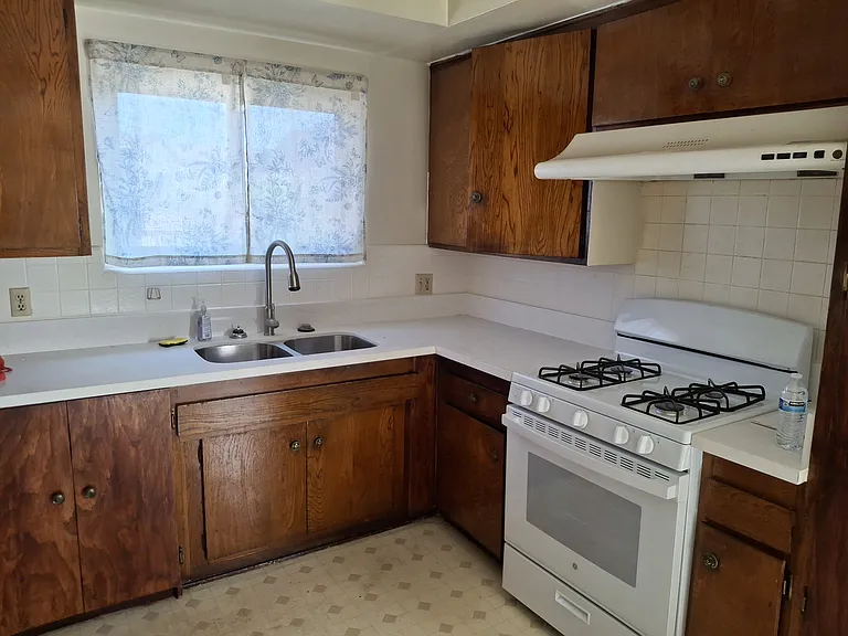 1016 S Marguerita Ave #D — Photo 5